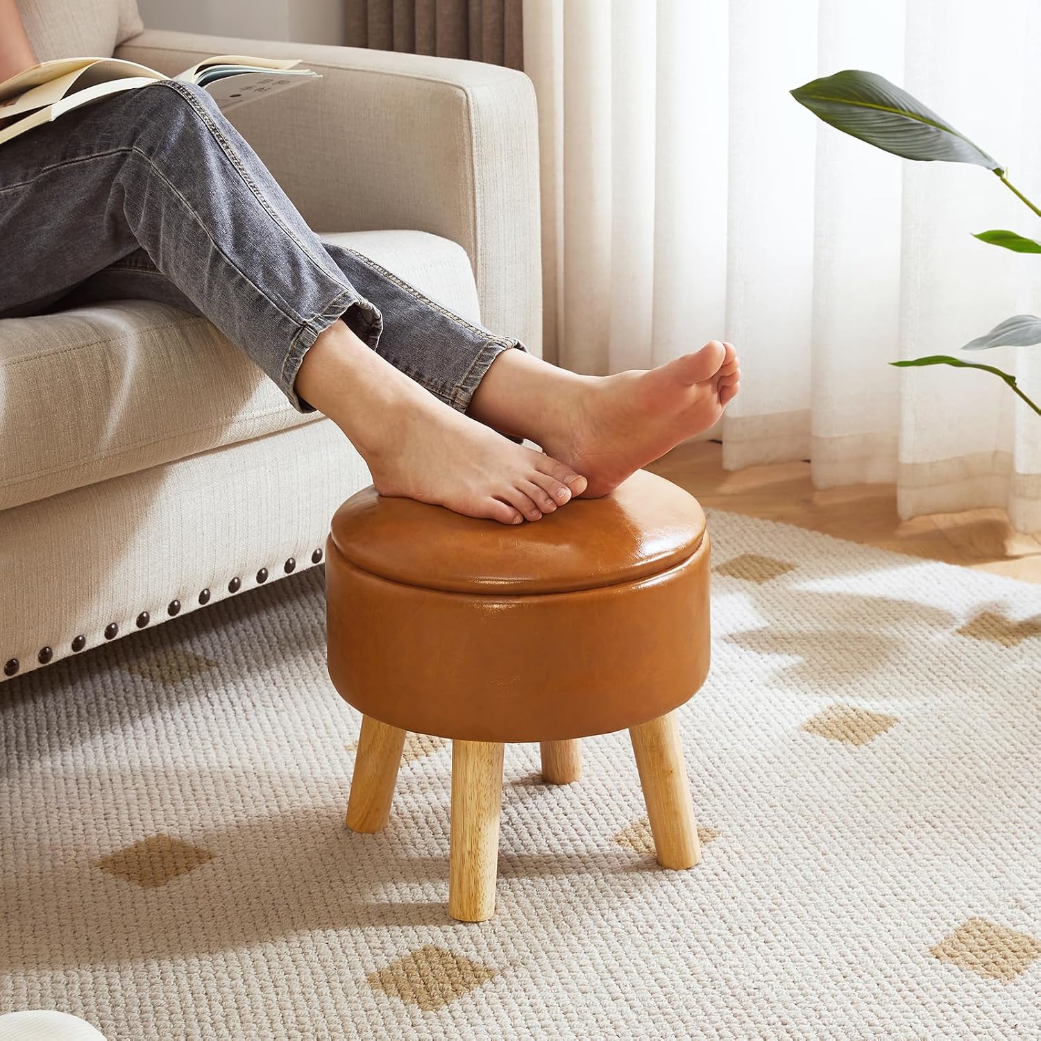 Legged PU Round Storage Ottoman